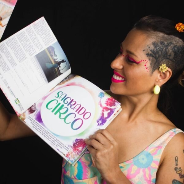 Livro Sagrado Circo - Image 3